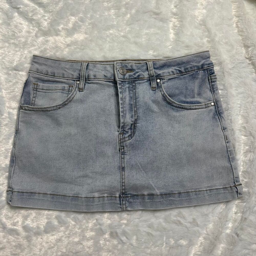 STATEMENT 90s Y2K Light blue denim mini skirt with pockets Size S
